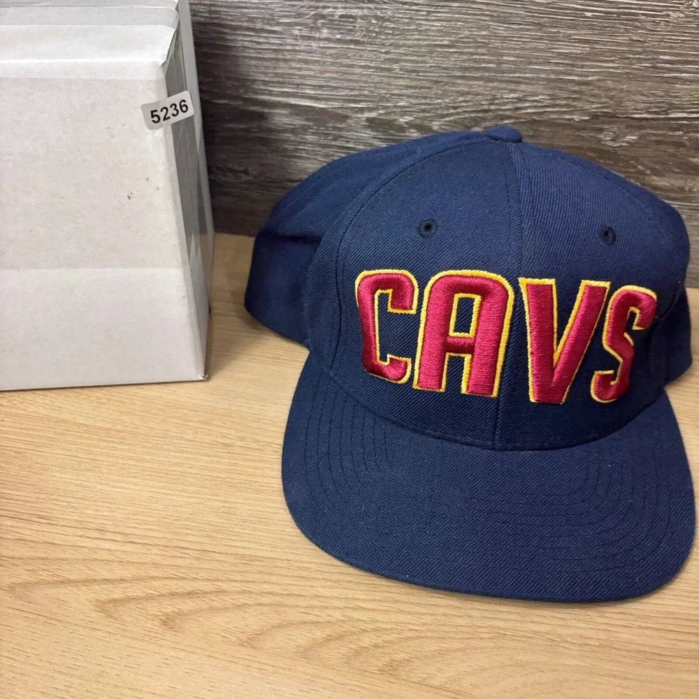 Vintage Cleveland‎ Cavaliers Hat Snapback Blue NBA Basketball Wool Blend Starter
